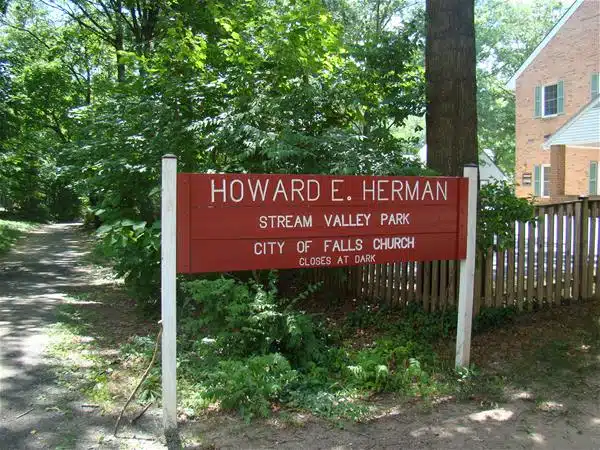 howard e herman park sign; parks in falls church, va